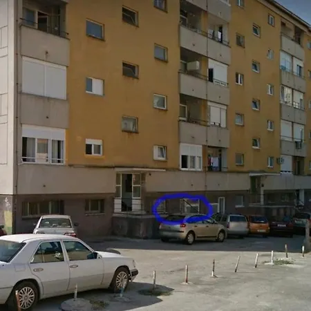 Juranovi Dvori Apartment
